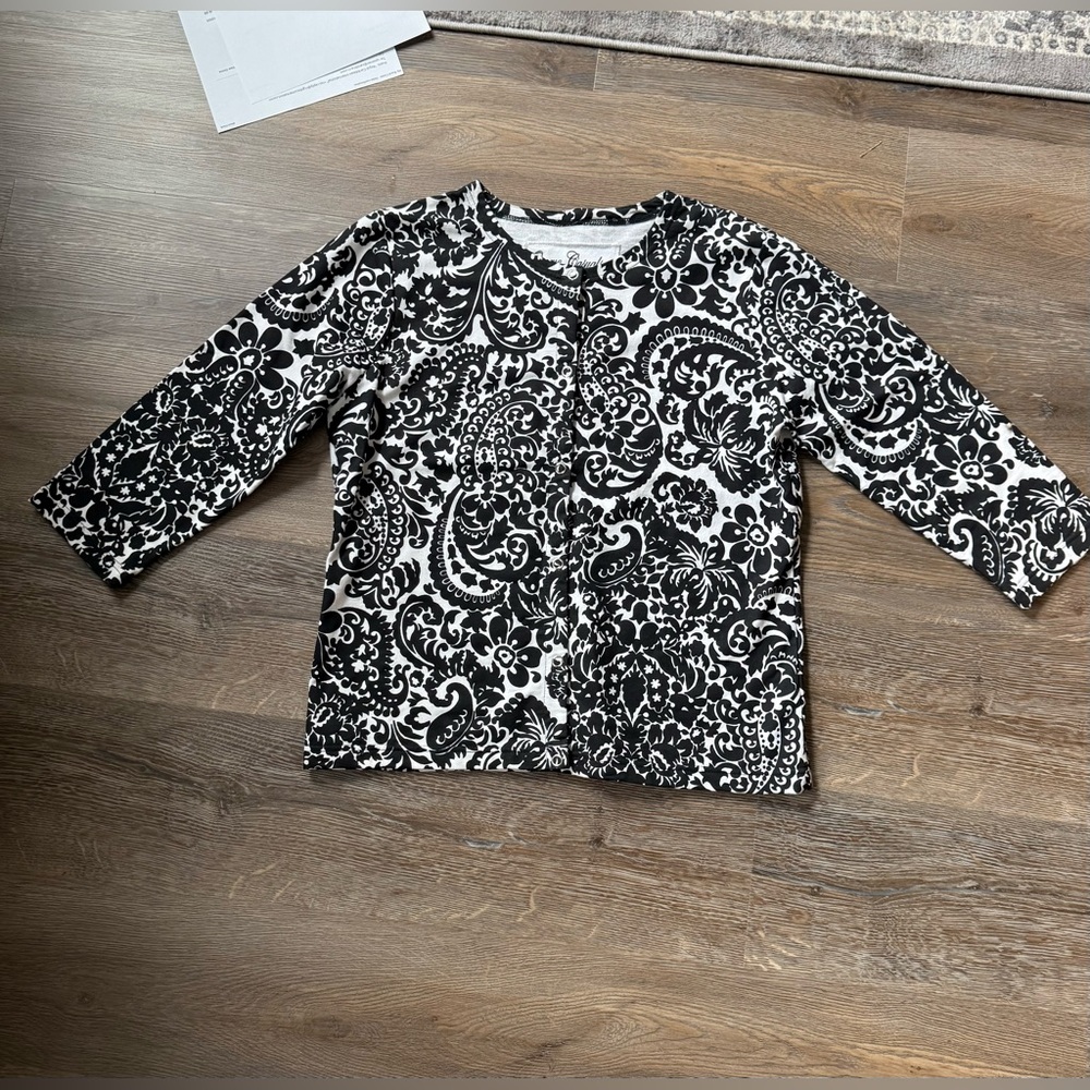 Onque Casuals - bold & Elegant Black Floral Print Blouse - Everyday Comfort
